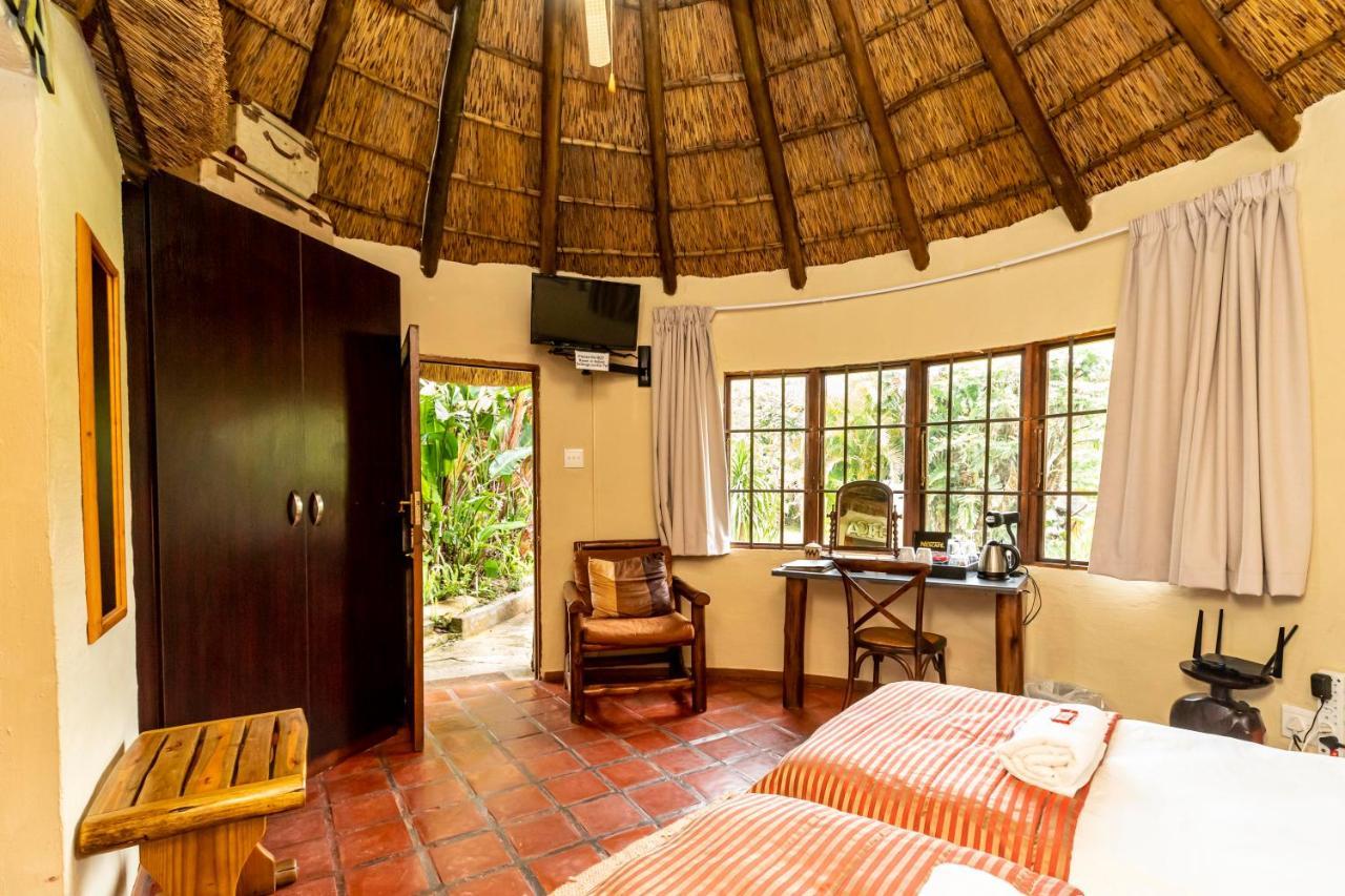 Fish Eagle Manor Bed and Breakfast East London Exteriör bild
