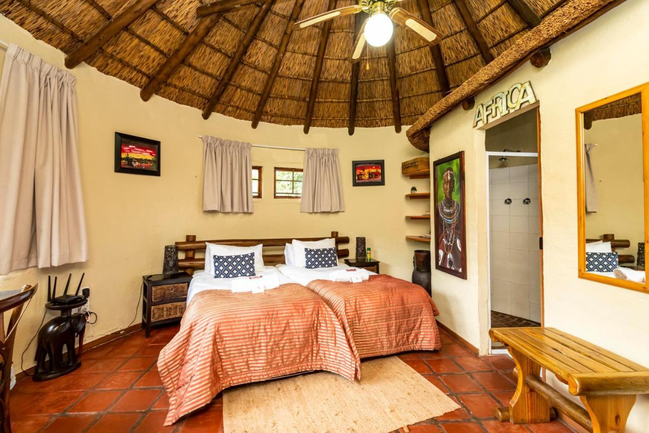 Fish Eagle Manor Bed and Breakfast East London Exteriör bild
